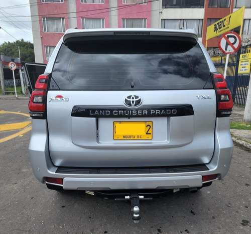 Imagen 8 de 25 de Toyota Prado 3.0 Tx-l Fl