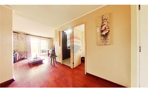 Acogedora Casa Aislada, 2 Pisos, Calle Tranquila, 3d; 3b, 2e