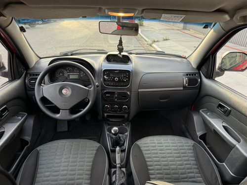 Fiat Palio 1.8 MPI ADVENTURE WEEKEND 16V FLEX 4P MANUAL