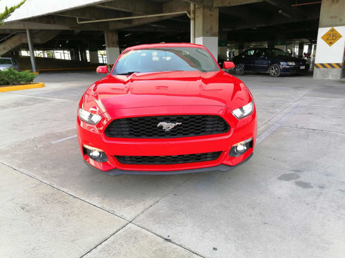 Imagen 9 de 12 de Ford Mustang 2017 2.3 Coupe Mt
