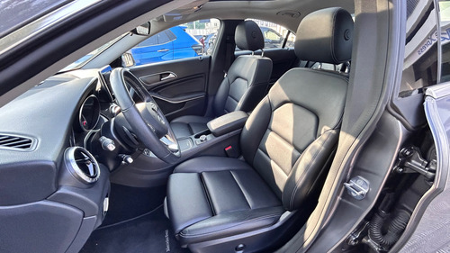 Mercedes-Benz Clase CLA 1.6 200 Cgi Sport At
