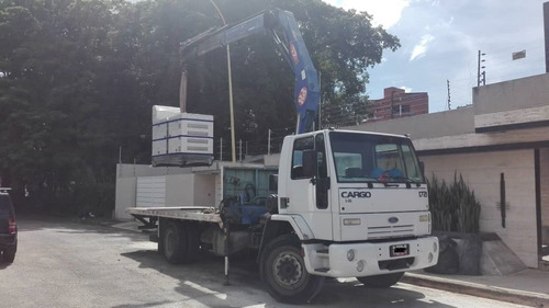 Imagen 9 de 10 de Alquiler De Camión Grúa Y Maquinaria Pesada