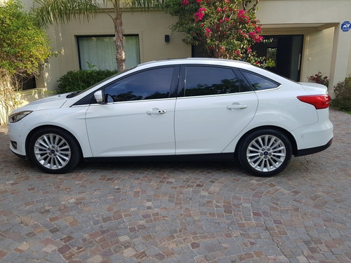 Ford Focus Focus Iii Titaniun