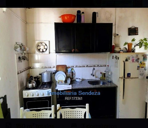 Imagen 14 de 18 de Dos Casas, Entrada Para Autos, Con Rentas. Ideal Inversores Cw173361