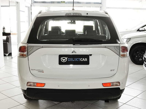 Mitsubishi Outlander 4x4 3.0 Gt 240cv 2015