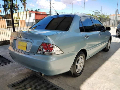 Imagen 3 de 10 de Mitsubishi Lancer Glx 2014
