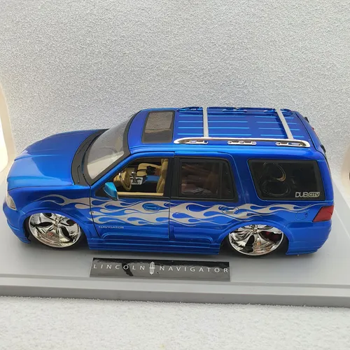 Jada Toys Dub City - Lincoln Navigator 2003 1/18 | MercadoLivre