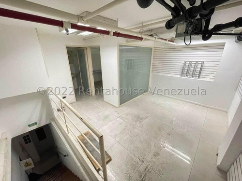 103m2, En Centro Comercial San Ignacio En La Castellana,estupendo Local, Ubicado En Nivel Chaguaramo, Acceso Directo De La Calle, Mls#23-6339