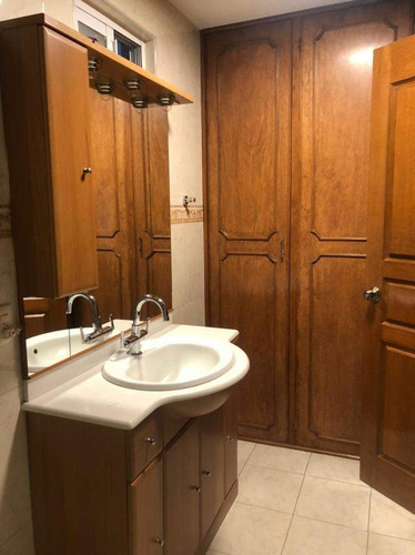 Imagen 10 de 30 de Casa En Venta 5 Recamaras Colonia Ocho Cedros Toluca