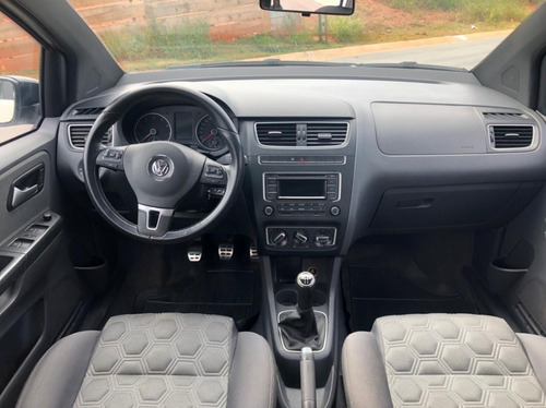 Imagem 6 de 14 de Volkswagen Fox Seleção 1.6