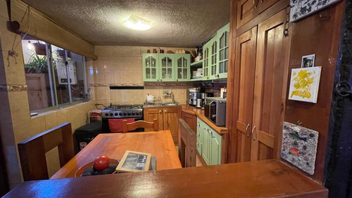 Casa En Venta De 4 Dorm. En Buín