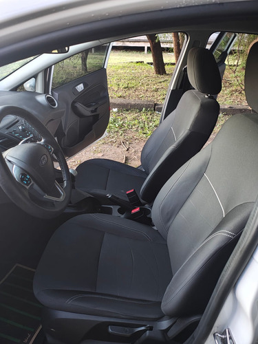 Ford Fiesta 2017 Impecable - Oportunidad