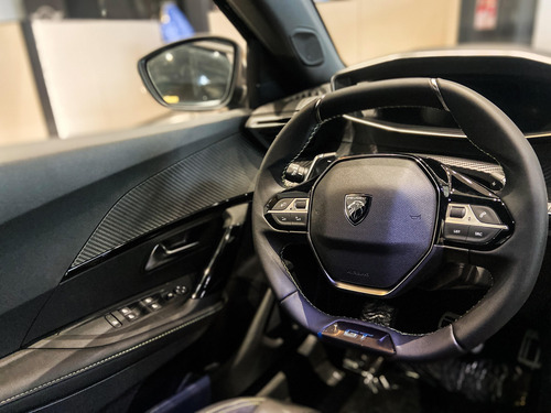 Peugeot 2008 1.0T Gt