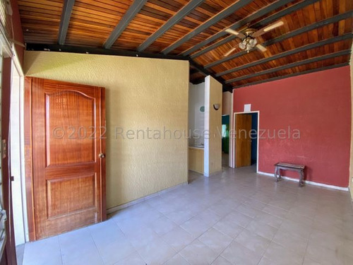 Imagen 13 de 30 de Casa En Venta Al Este De Barquisimeto Urbanización Cerrada Con Vigilancia Privada.gabriela C. #23-6871
