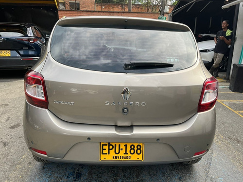Imagen 2 de 15 de Renault Sandero