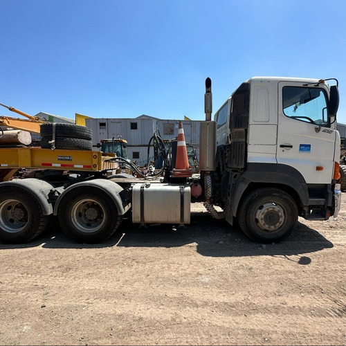 Tractoamion Hino 700 Ss1eksa