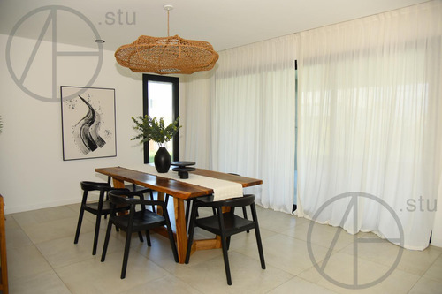 Casa En Venta De 5 Ambientes En Puertos