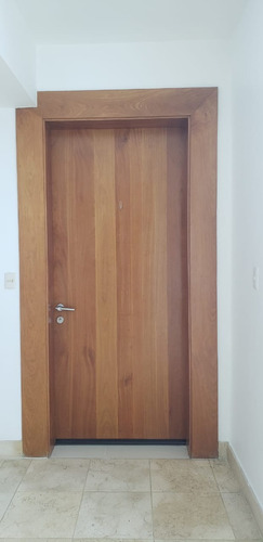 Apartamento En Torre Santiago, Rincón Largo