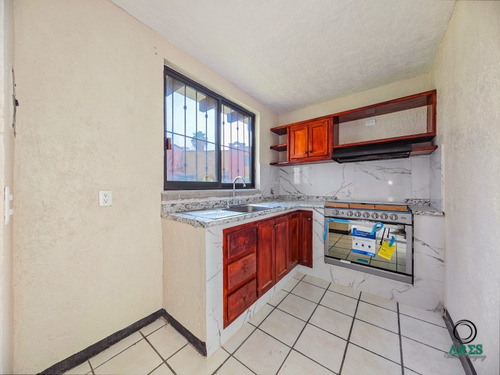 Casa En Renta Condominio Con Alberca Las Granjas