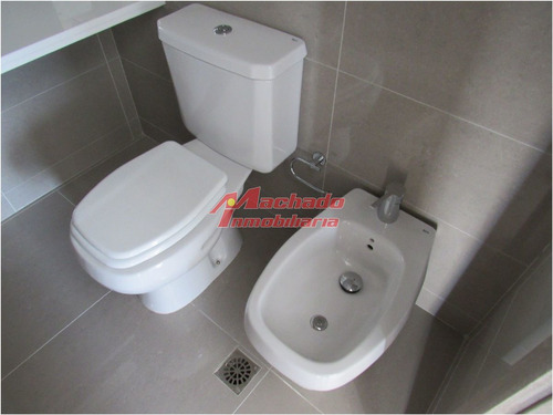Imagen 17 de 30 de Venta De Apartamento De Dos Dormitorios En Punta Del Este
