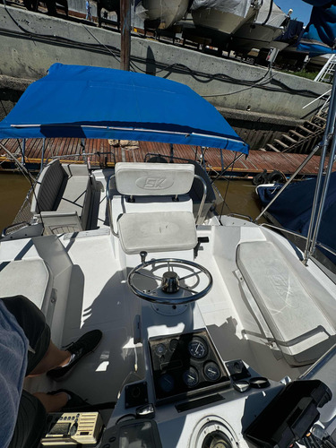 Crucero Sk27 C/volvo 200hp Turbodiesel Excelente Estado
