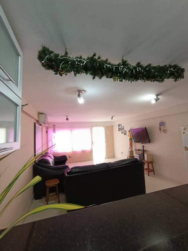 Apartamento De Playa Residencias Ancoraje, Tucacas Falcon. Luisa Mezones Vende.