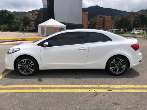 Kia Cerato Koup 2015 2.0l