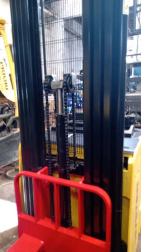 Imagem 12 de 14 de Transpaleteira Eletrica Hysters1.5s 1,5t/2015 Oferta/repasse