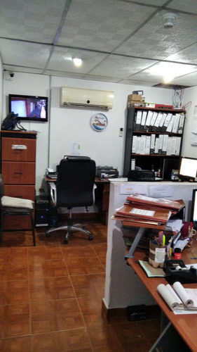 Fondo De Comercio Al Mayor Y Al Detal De Víveres, Confitería, Charcutería, Carnicería Y Bodegón.ar Solo Clientes