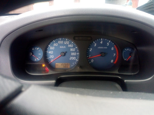 Imagen 12 de 13 de Nissan Frontier 4x2, Doble Cabina