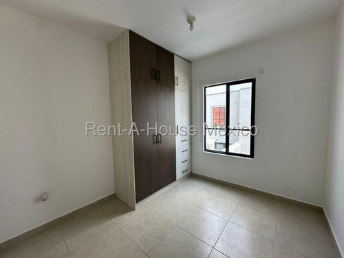 Casa En Renta En Zakia, Querétaro Sr