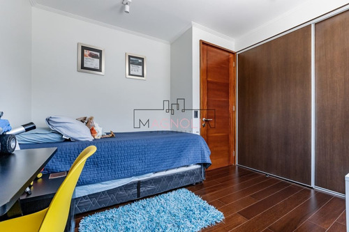 Casa En Venta De 5 Dorm. En Lo Barnechea