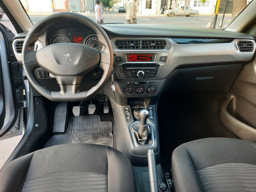 Imagen 12 de 15 de Peugeot 301 2017 1.6 Allure