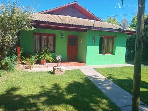 Casa En Venta De 5 Dorm. En Marchigüe