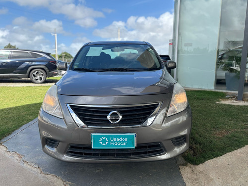 Nissan Versa 1.6 Sense 5vel Mt