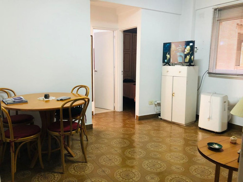 Imagen 2 de 10 de Venta Departamento 2 Ambientes 30 M2 Pompeya