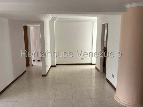 Amplio Apartamento En Alquiler. Urb. Macaracuay.