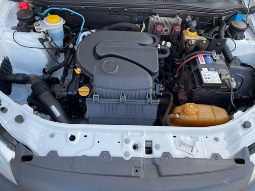 Imagem 5 de 7 de Fiat Strada Hard Working 1.4 C.s.