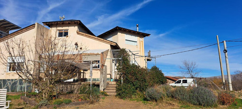 Casas En Venta - 3 Dormitorios 2 Baños - 1.200mts2 - Sierra De La Ventana, Tornquist