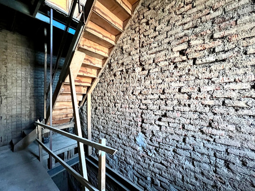 Casona Barrio Concha Y Toro En Obra Gruesa Hotel O Deptos.