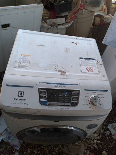 Imagem 2 de 5 de Máquina Lavar Secar Ela Não Centrifuga Só Pra Tirar Peças