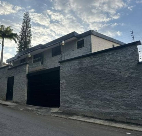 Alquilo Casa Moderna En Colinas De Bello Monte Con Vista Al Ávila