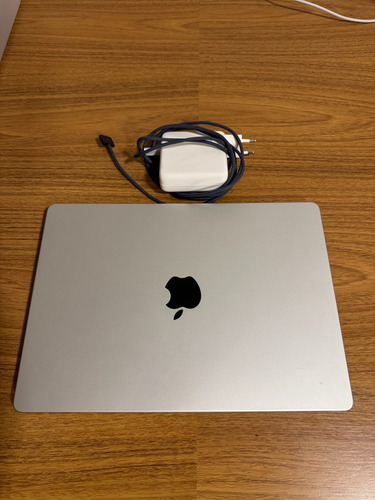 Macbook Pro 14 M1 Pro - 16gb 512gb - Bateria 100% Prateado (Usado)