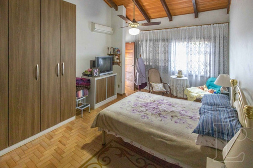 Sobrado Em Camaquã Com 4 Dormitórios - Lu268809