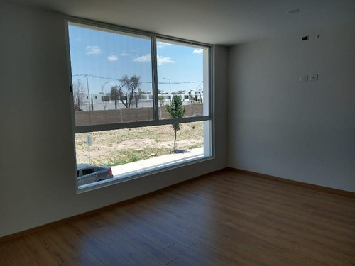 Casa En Condominio En Venta En Loretta, Aguascalientes, Aguascalientes