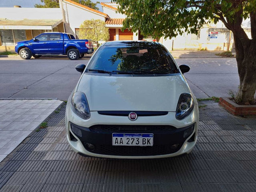 Imagen 14 de 15 de Fiat Punto 2016 1.6 Blackmotion