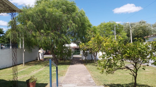 Casa 2 Dormitorios En Aristides Bassi Esq. Pedro Menini Villa Don Bosco U$s75000