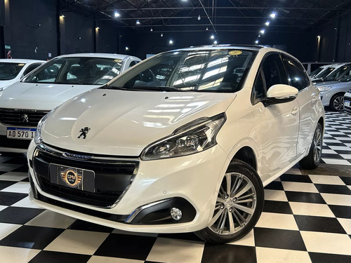 Peugeot 208 1.6 Feline