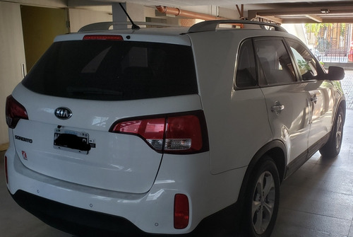 Kia Sorento 2.4 Ex 4x2 6at 2013