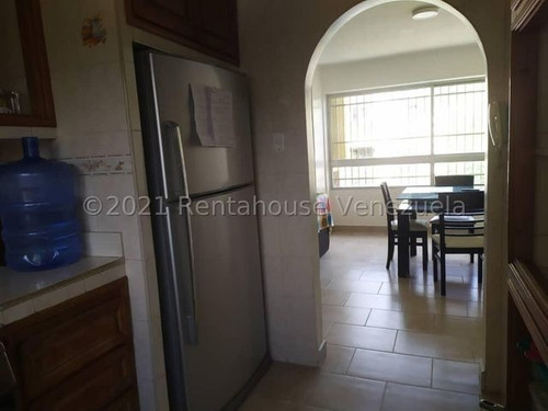 Imagen 7 de 15 de Apartamento Venta En Montalbán Iii Mls 21-23757